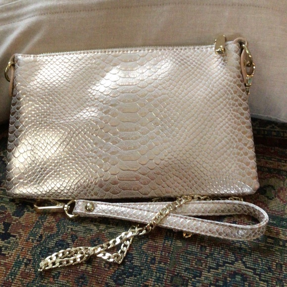 Blush Metallic Snakeprint Crossbody Wristlet from Charming Charlie - Picture 3 of 6